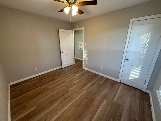 Building Photo - 1909 Pecos St