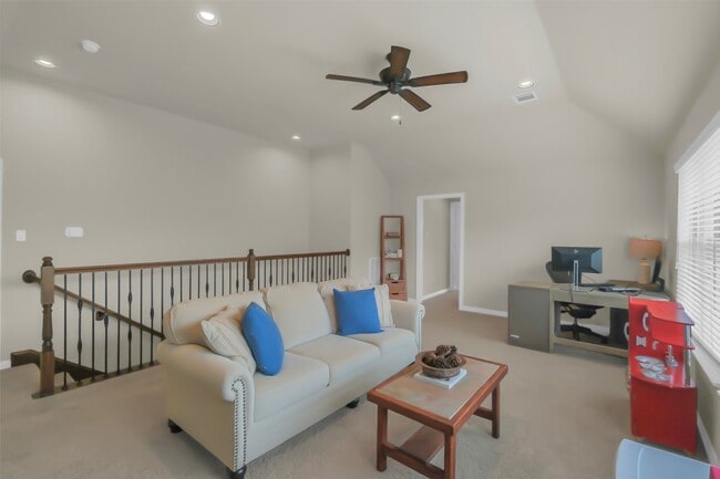 Building Photo - 2810 Red Maple Dr