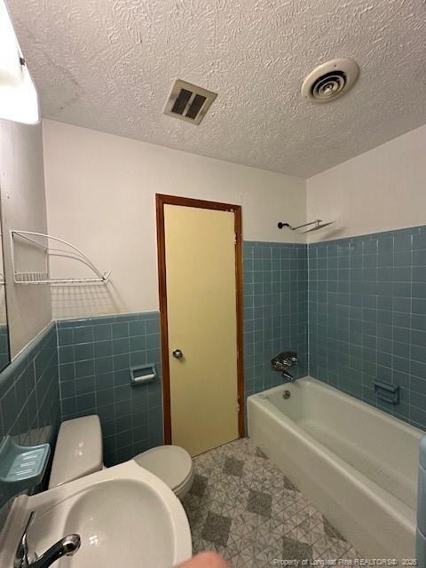 Building Photo - 909 Southview Cir