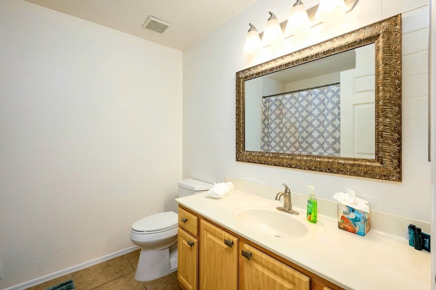 Building Photo - 9455 E Raintree Dr