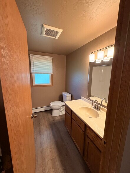 Building Photo - 2074 Marlee Ln