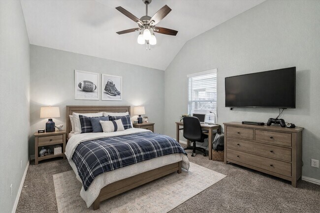 Building Photo - 142 Dina Ln