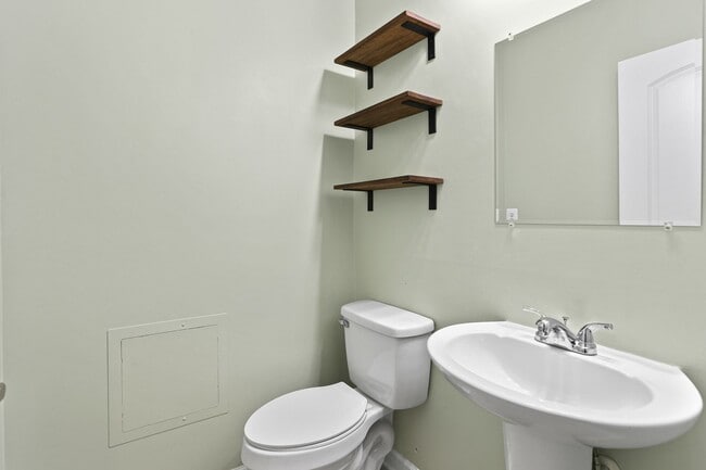 Building Photo - Hanover, MD