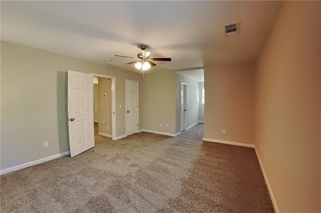 Building Photo - 2458 Zachary Woods Dr NW