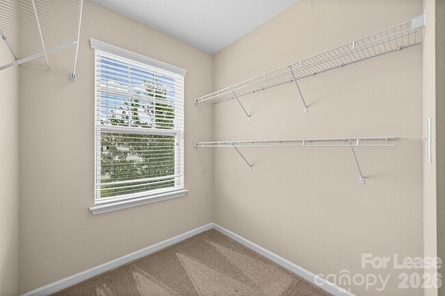 Building Photo - 872 Summerlake Dr