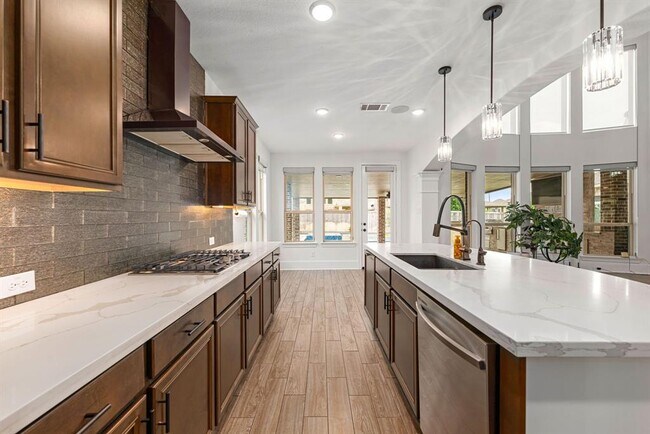 Building Photo - 16202 Coyote Run Ln