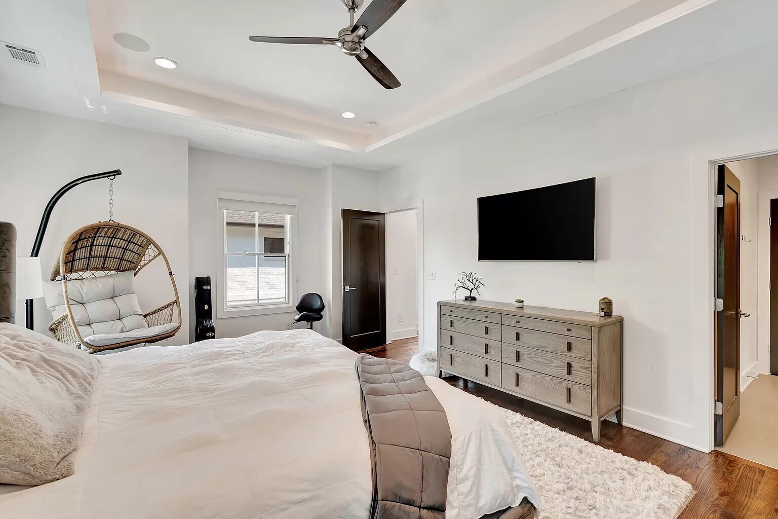 Bedroom - 1825 Lombardy Ave