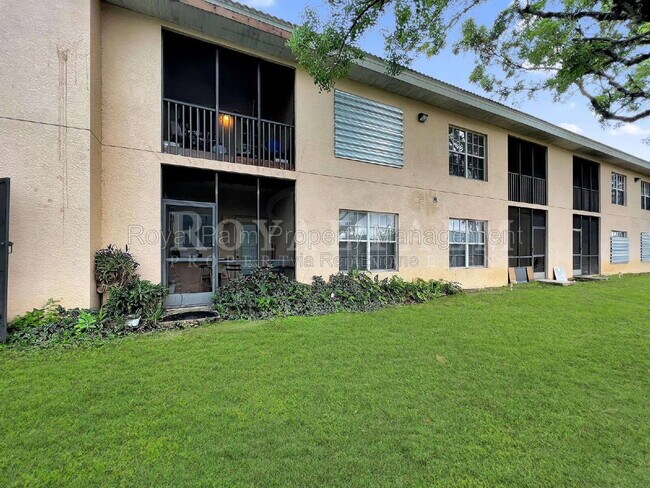 Building Photo - 4172 Castilla Circle