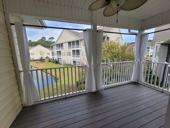 Building Photo - Beautiful 3-Bedroom, 2-Bath 2nd Floor Cond...