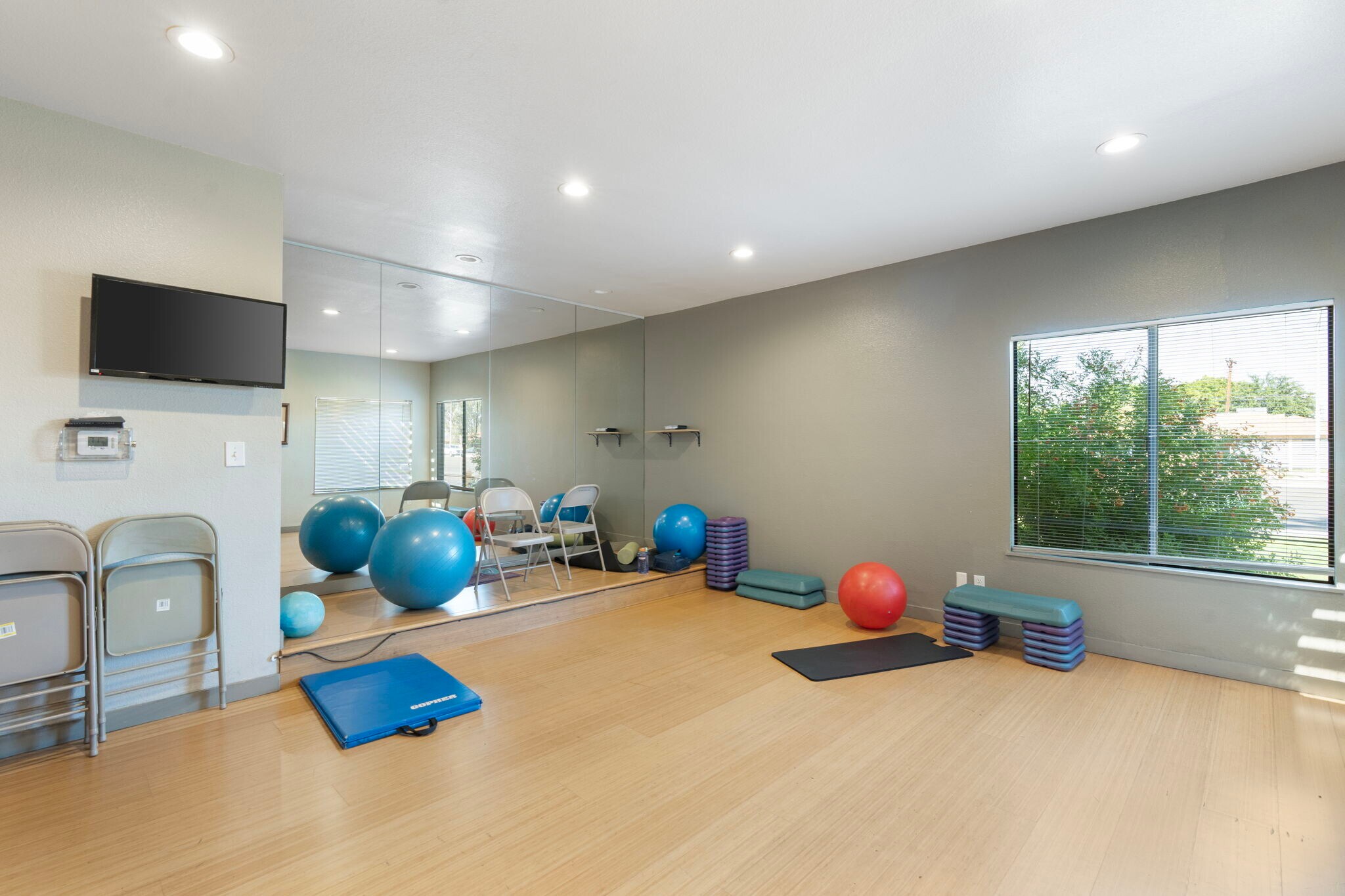 Building Photo - 3500 N HAYDEN Rd