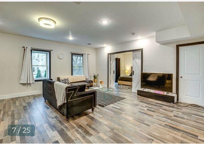 Building Photo - 65 Corbin Ave