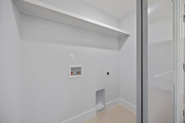 Building Photo - 515 Spruce St