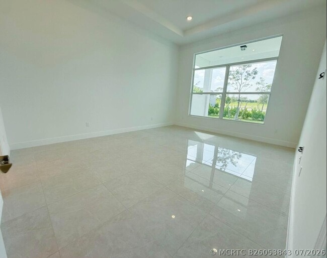 Building Photo - 5066 Lido Key Ln