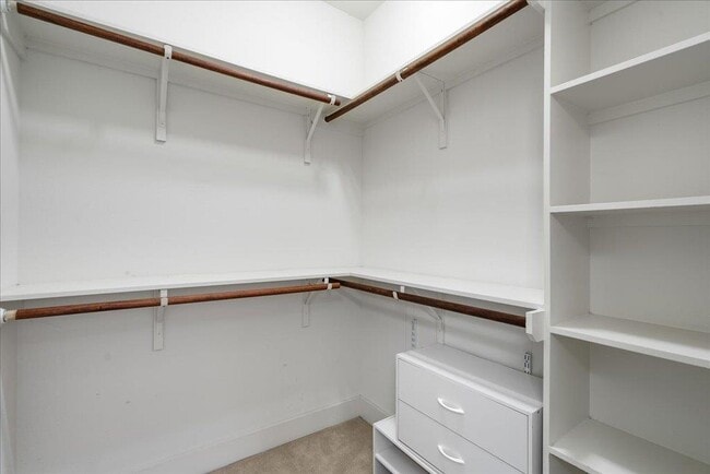 Building Photo - 2305 Coronado St