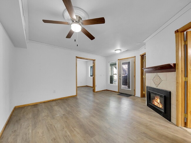 Building Photo - $1,340.95 with $300.00 OFF the FIRST MONTH'S RENT - 2 Bedrooms, 1 Bathroom, Condo in Lakewood wit...