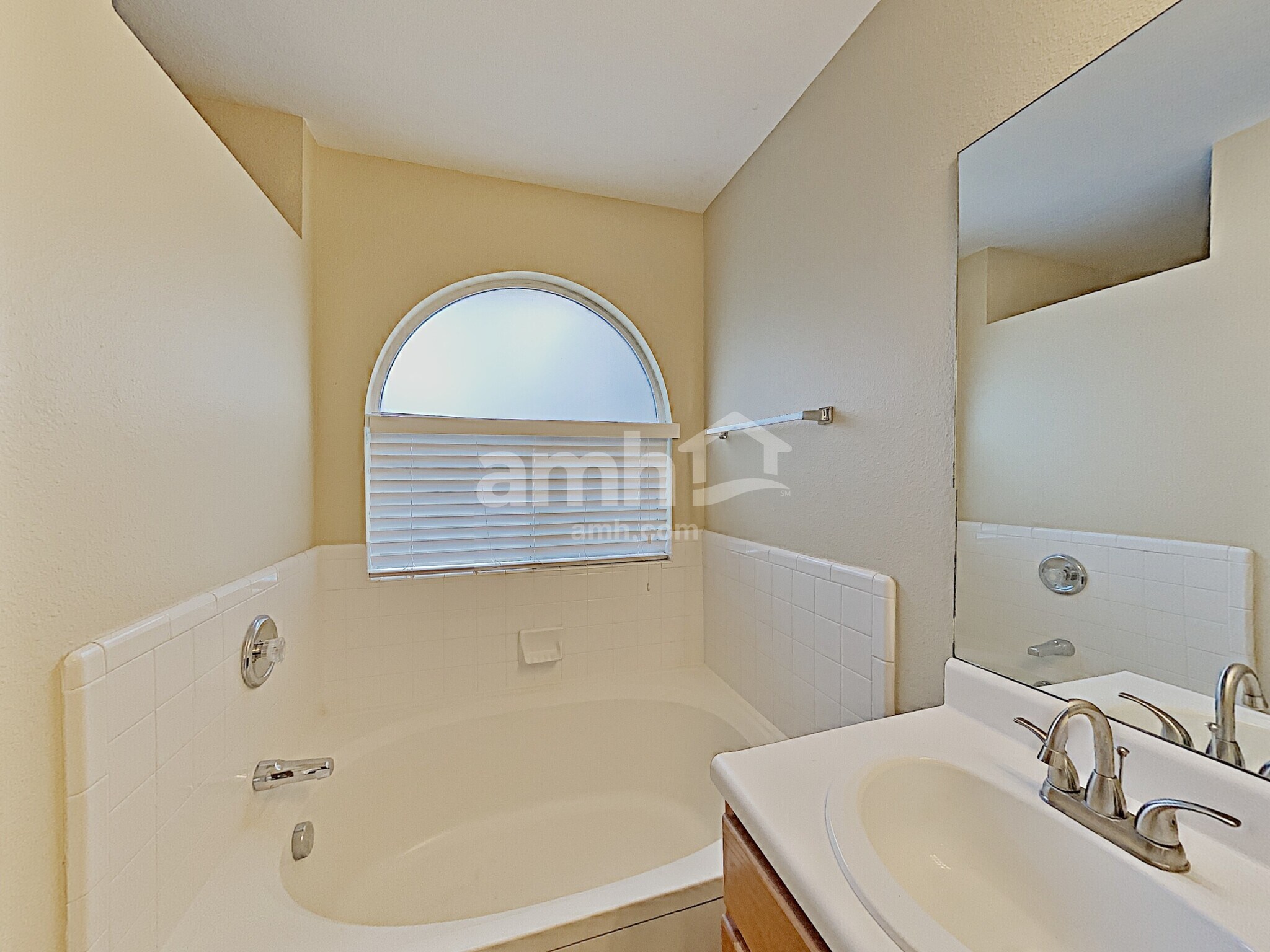 Building Photo - 654 Coral Harbor