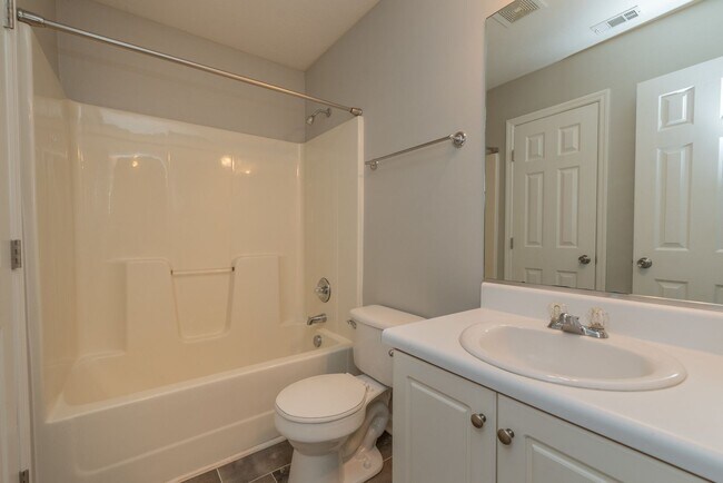 Building Photo - $1,525- 2 Bed/2 Bath house for rent in West Augusta, Total Electric!