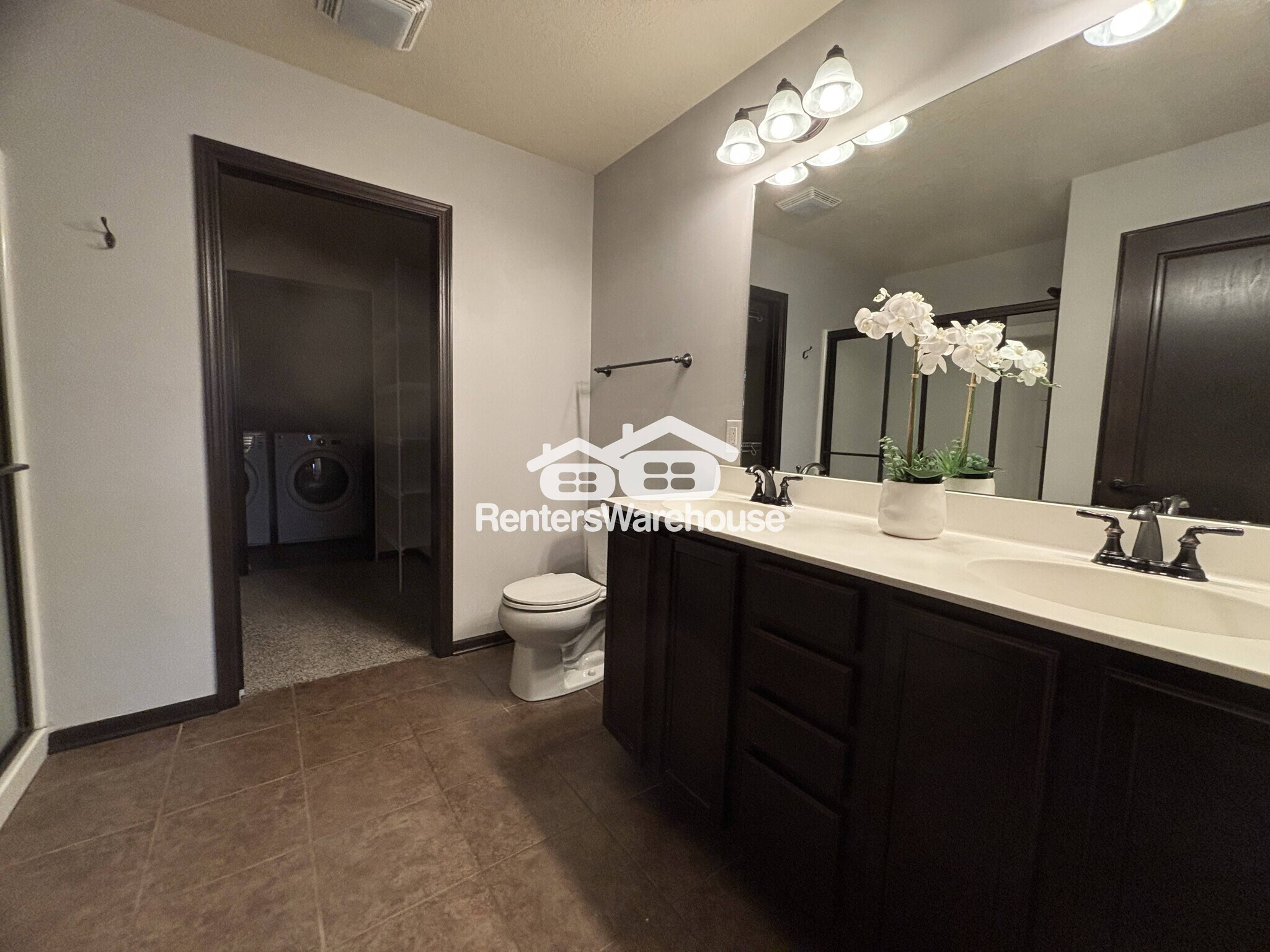 Building Photo - 9175 Coneflower Dr
