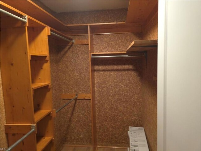 Building Photo - 258 Doyle Way