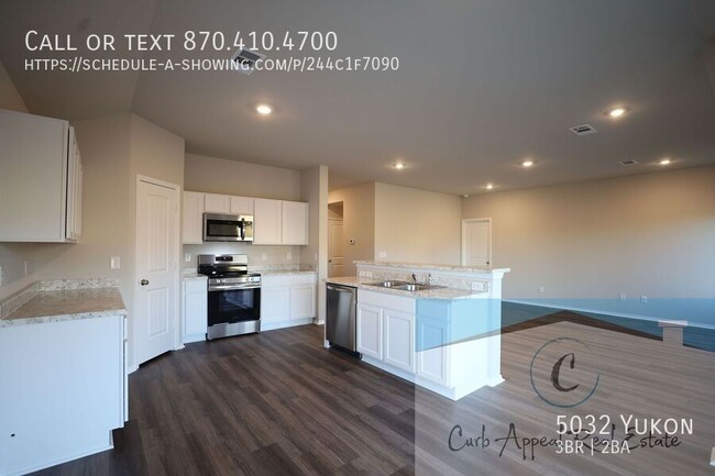 Building Photo - Move in special $800!!  New construction i...