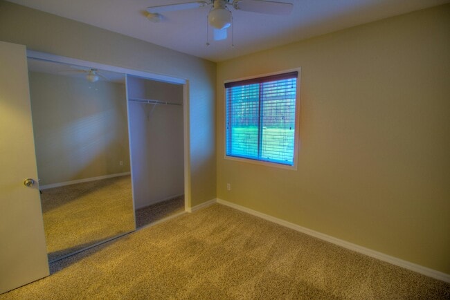 Building Photo - 23434 Badger Creek Ln