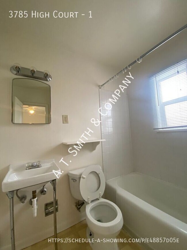Building Photo - 3785 High Ct