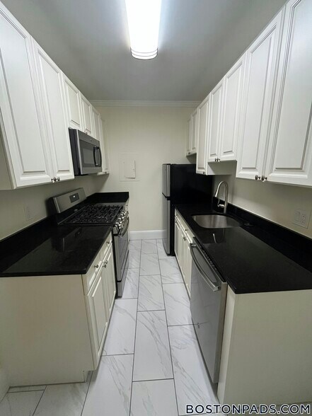 Building Photo - 26 Chauncy St