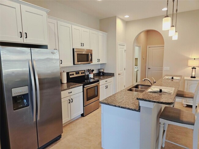 Building Photo - 10468 Crooked Crk Dr