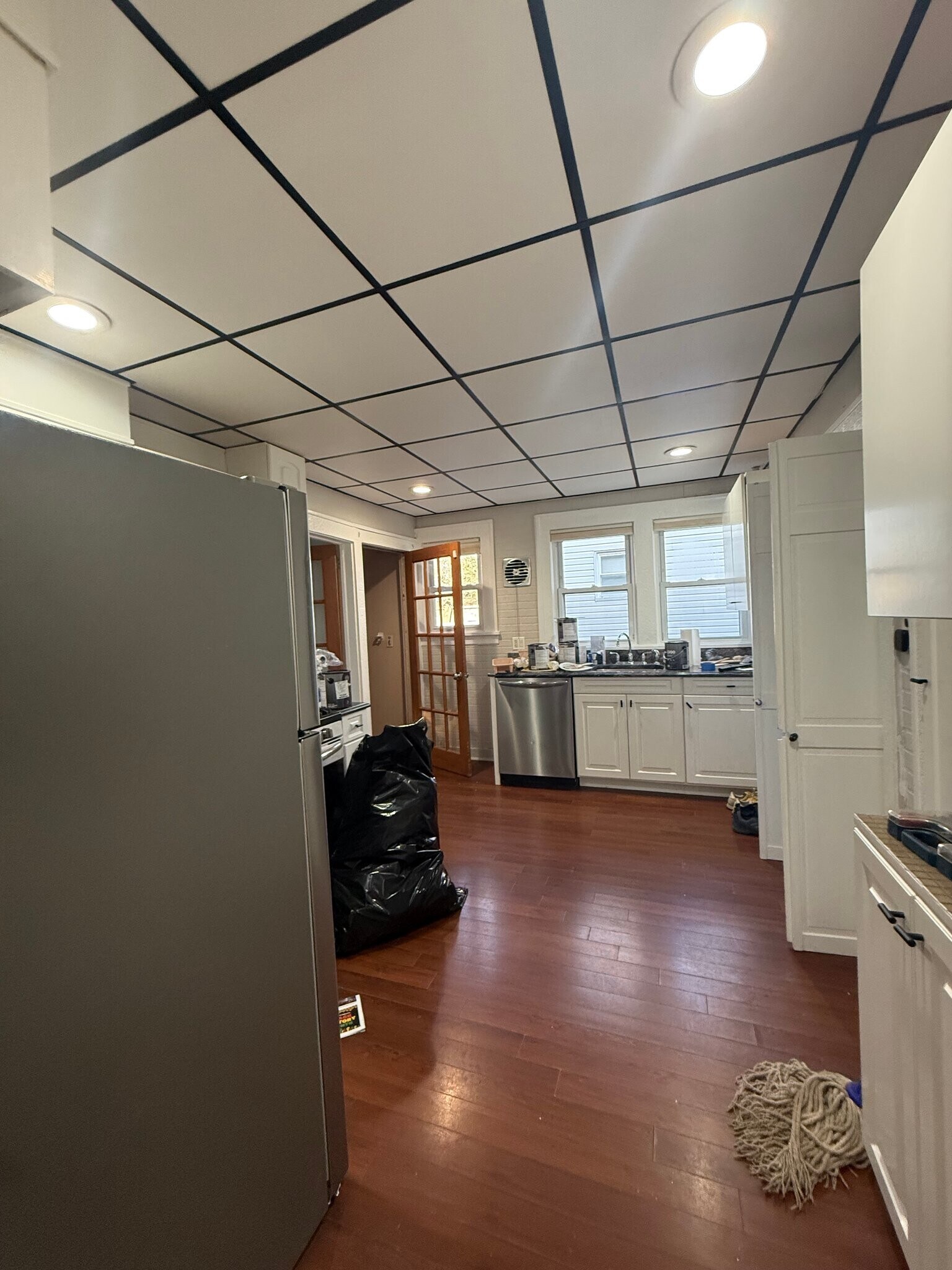 Building Photo - 331 W Englewood Ave