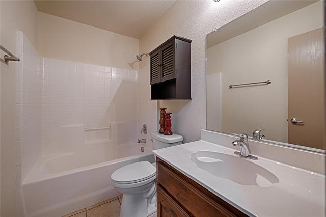 Building Photo - 6640 Friendsway Dr