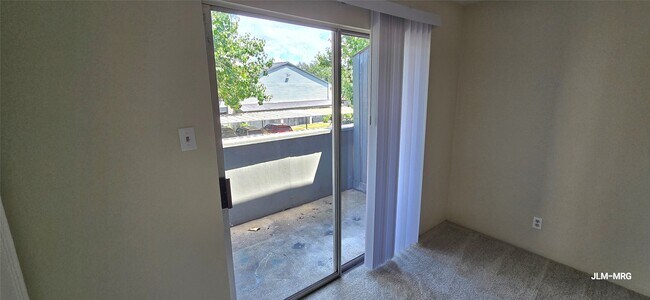 Building Photo - 9700 Leawood Blvd