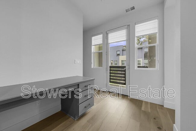 Building Photo - 2106 Ivory Ter