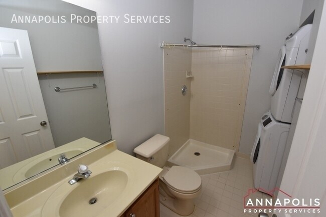 Building Photo - 643 Oakland Hills Dr