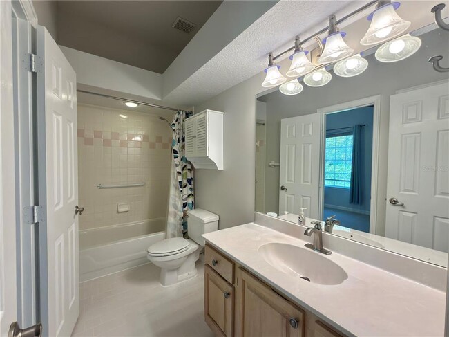 Building Photo - 10341 Cypress Isle Ct