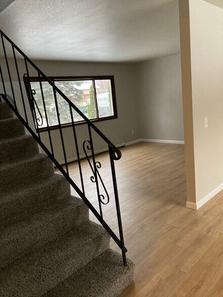 Building Photo - 1841 State St