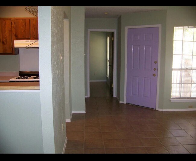 Building Photo - 7605 Woodstone Cove