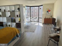 Building Photo - 2018 Walnut St