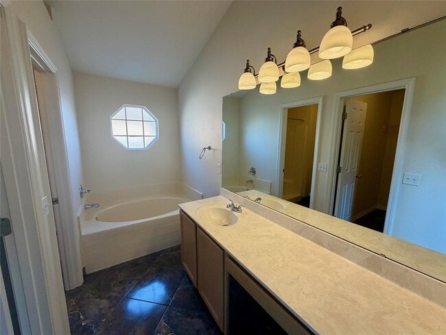 Building Photo - 809 Brightview Dr