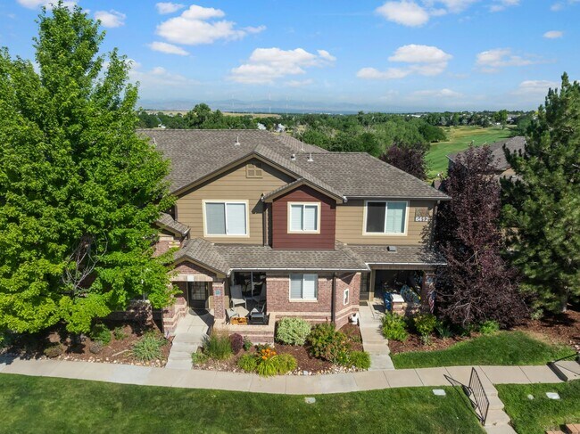 Building Photo - FURNISHED or unfurnished - 3 bed 3 bath Gated Highlands Ranch Home!