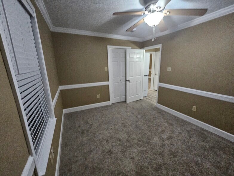 Building Photo - 204 Brandywine Rd