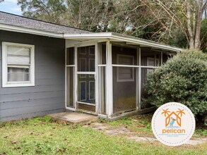 Building Photo - Cozy Studio in Pensacola