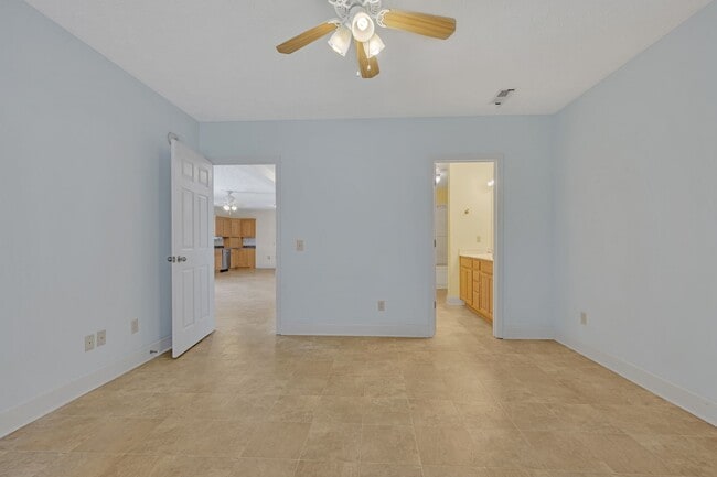 Building Photo - 7506 Sleepy Hollow Rd