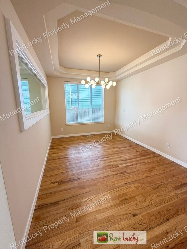 Building Photo - Amazing 5 Bedroom Home in Bothell with Gorgeous Finishes and Large Family Room!