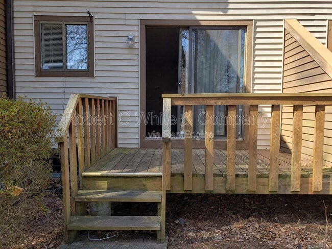 Building Photo - 174-176 Oakland St