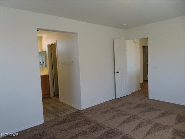 Building Photo - 954 Coronado Peak Ave