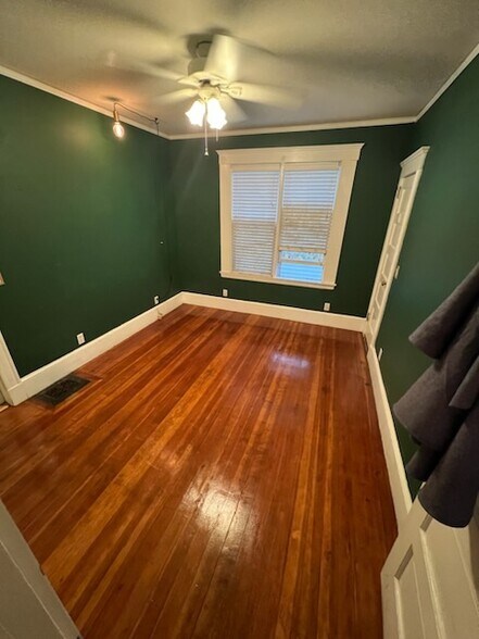 Building Photo - 267 Allston St