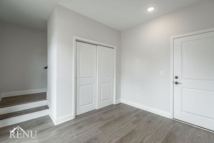 Building Photo - 5706 Sofias Cir