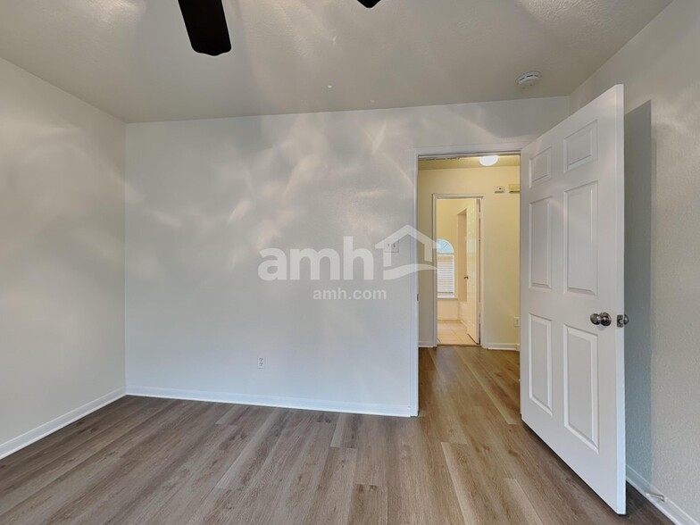 Building Photo - 10611 Alderford Ct