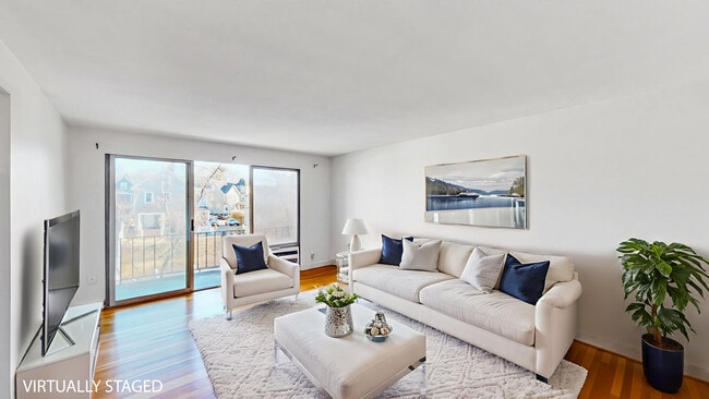 Building Photo - 175 W Wyoming Ave