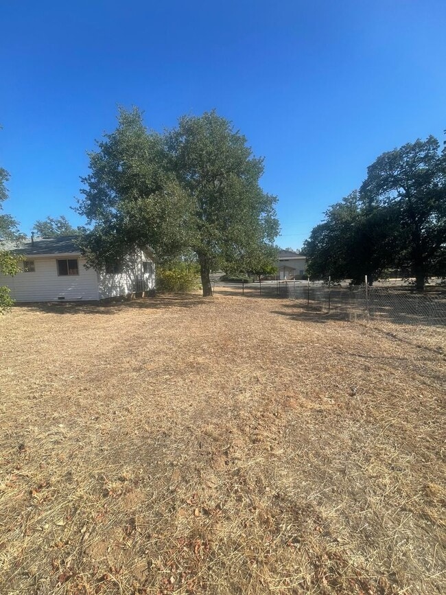 Building Photo - 3377 E Keswick Dam Rd